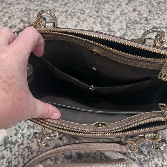 Coach crossgrain leather Mini christie Carryall.
Metallic blonde in color. - Picture 3 of 4